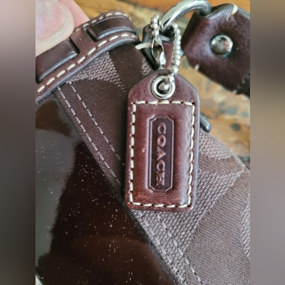 Dooney & Bourke Brown Crossbody Bag with Structured Design - Picture 8 of 8